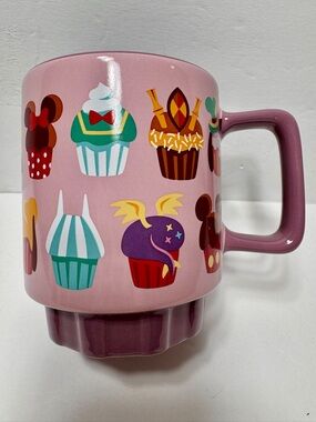 NWT Disney Coffee pink Mug - Mousewares - Disney Character Cupcakes.